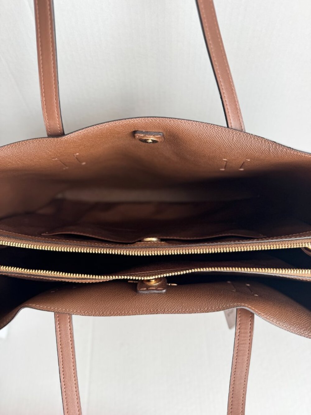 Coach Avenue Carryall Large Signature Canvas Tote Bag - Brown Pre-owned - Picture 9 of 9